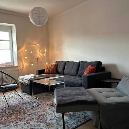 Schoene Neue 4 Zimmer Wohnung Mit Sued-Balkon Bis 8 Personen Naumburg  Exterior foto