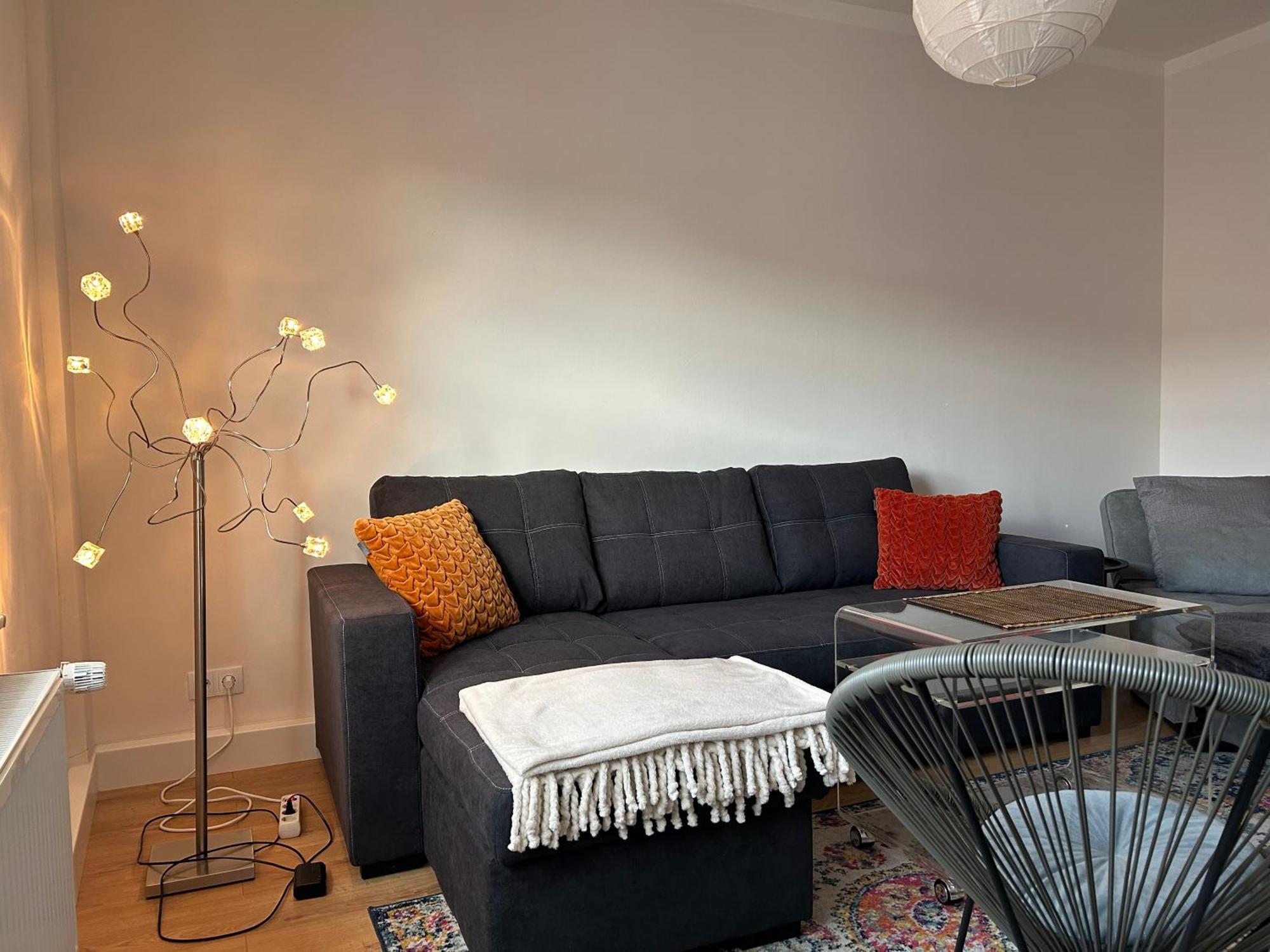Schoene Neue 4 Zimmer Wohnung Mit Sued-Balkon Bis 8 Personen Naumburg  Exterior foto