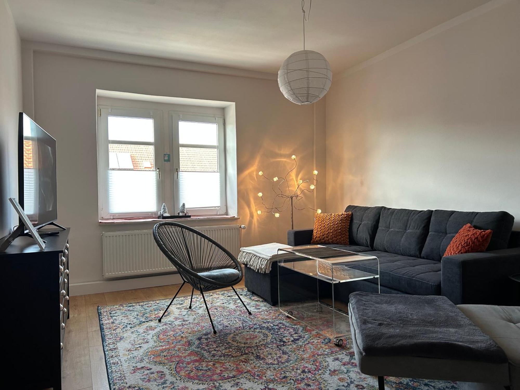 Schoene Neue 4 Zimmer Wohnung Mit Sued-Balkon Bis 8 Personen Naumburg  Exterior foto